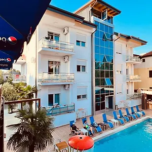 Brian Hotel
